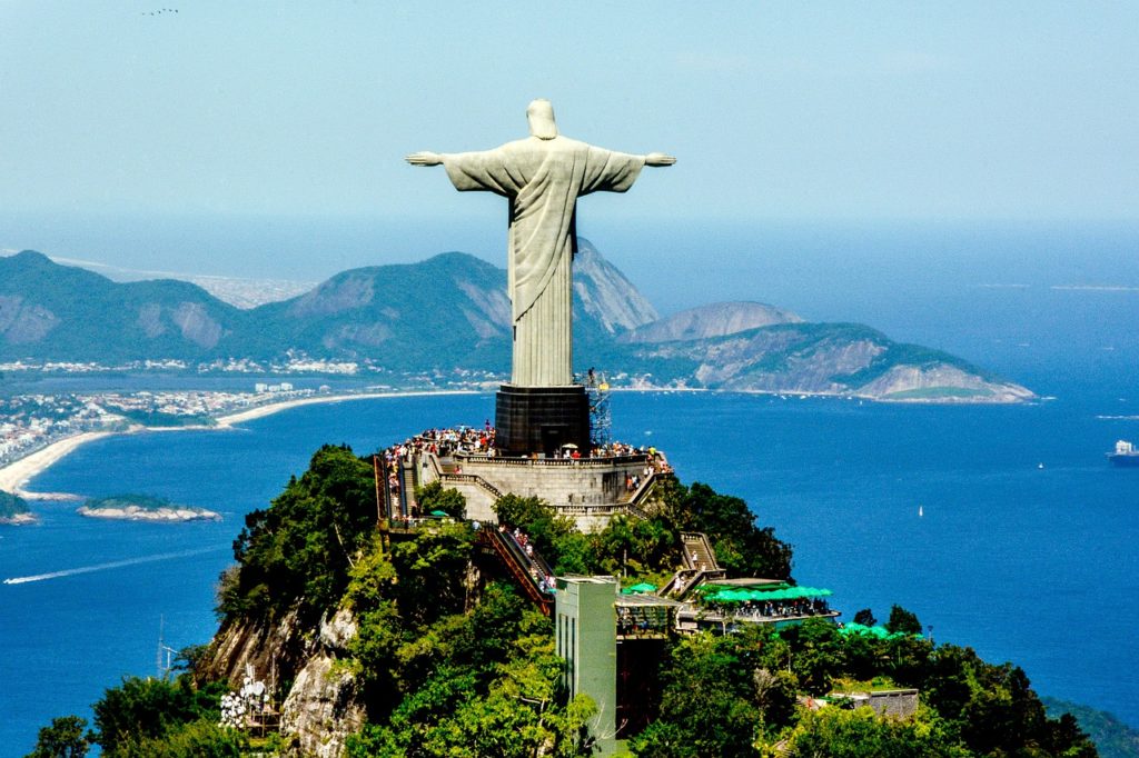 リオデジャネイロのキリスト像はなぜ＆どうやって作られた？意味や歴史を解説
